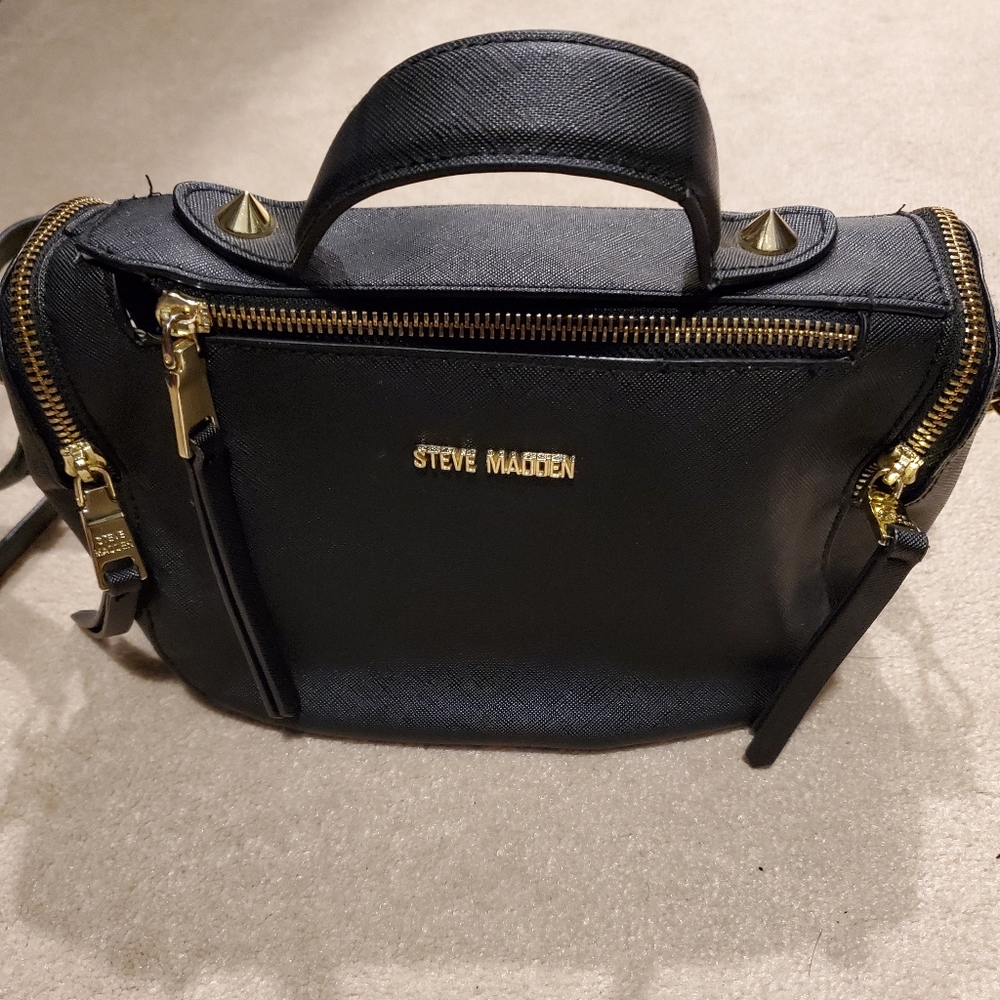 Steve Madden crossbody bag
